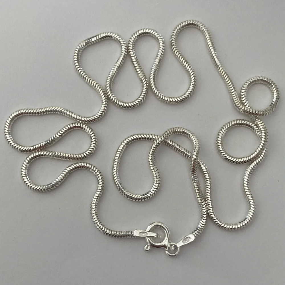 925 Silver 21.5” 2mm necklace snake chain unisex 21.5 inches